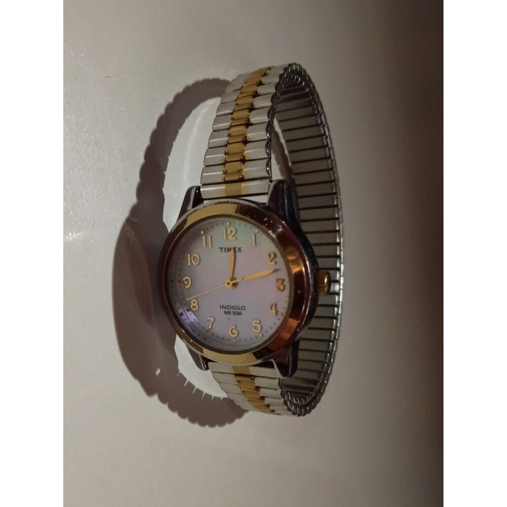 Vintage Timex Indiglo T2M828 Two‑Tone Quartz Watch WR30M – Classic Analog - Picture 2 of 5